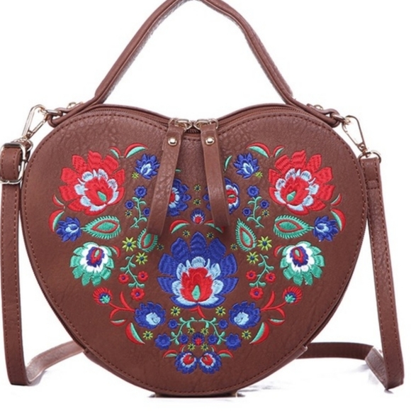 Embroidered Faux Leather Heart Purse - Picture 2 of 4